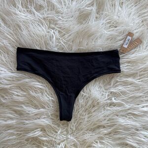 Skims Fits Everybody Thong Onyx Size 2X